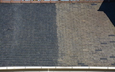 Nettoyage de toiture en ardoises